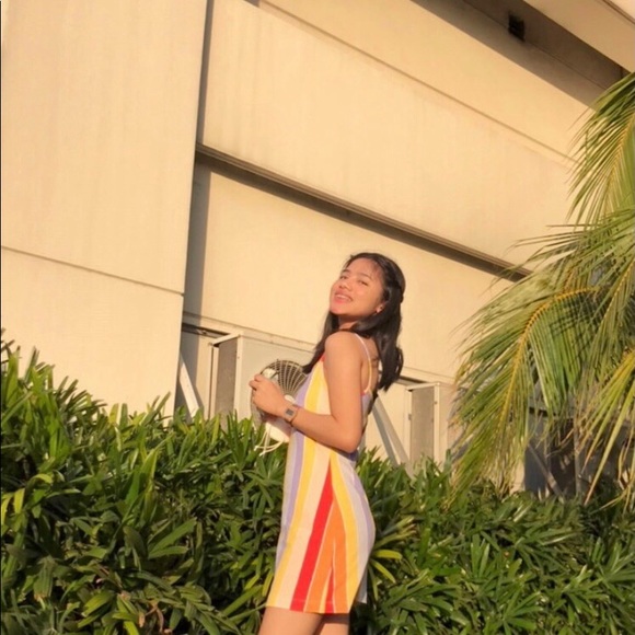 Meet your Posher, Floral - Picture 1 of 1